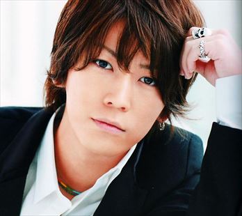 芸能人の学歴 ゴールデンボンバー 鬼龍院翔の出身校 小学校 中学校 高校 大学 の偏差値と生い立ち そして芸能界デビューのキッカケ 幼児期の画像 すっぴん画像アリ トレンドニュースどっと東京