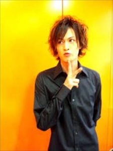 新納慎也の出身高校はどこ？芸能界入りはいつ？スカウトってまじ？